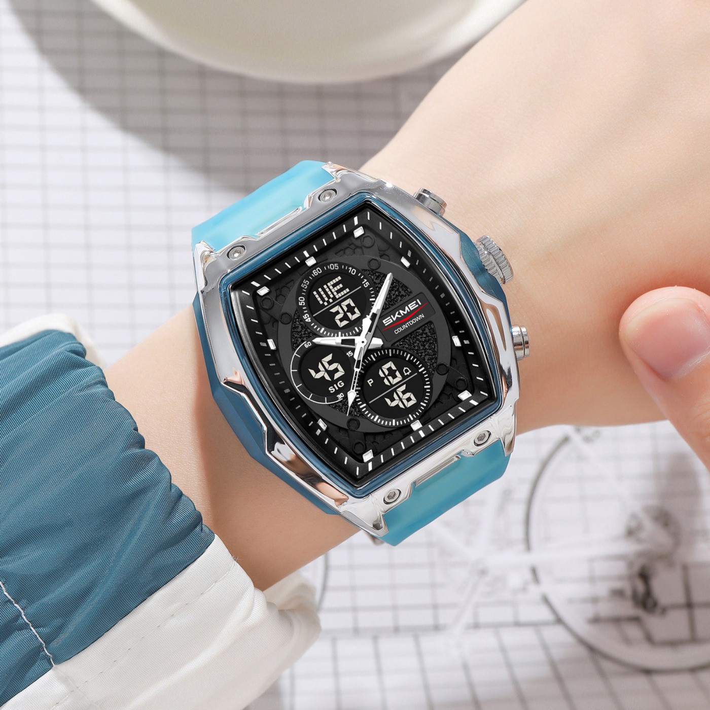 2601 นาฬิกาข้อมือนาฬิกาดิจิตอล - Digital Alarm Clock บทวิจารณ์และราคา